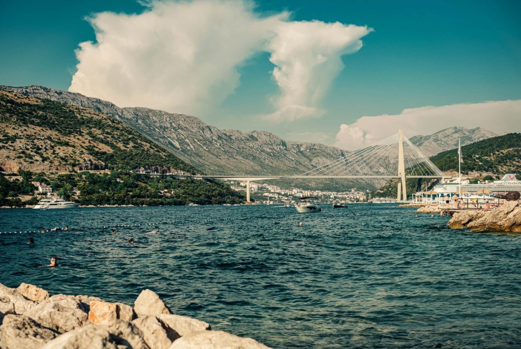 Photo by&nbsp;Sebastian Coman Travel via Unsplash