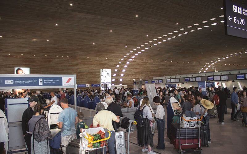 Why Should I Book Airport Meet & Greet Services? image