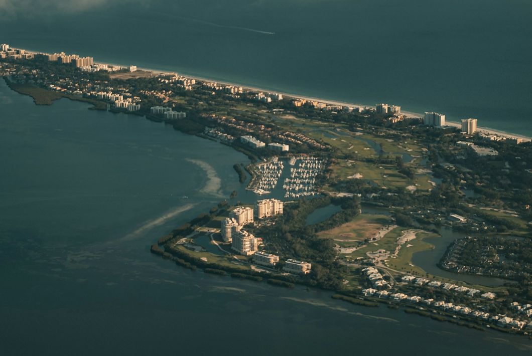 Photo by&nbsp;Colin Lloyd&nbsp;on&nbsp;Unsplash
