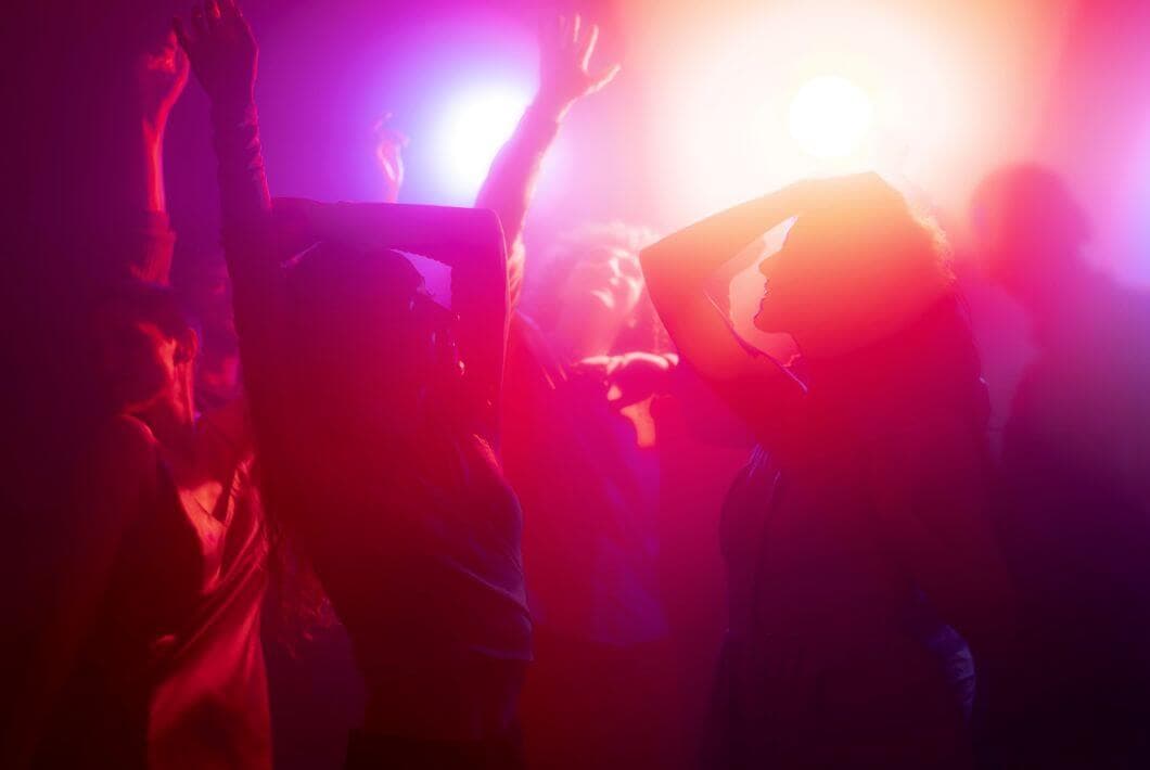 Courchevel Nachtclubs Tanzen Paare