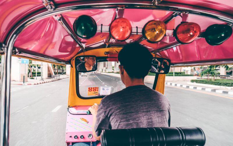 How to get from Dhaka Airport to the City Center? image