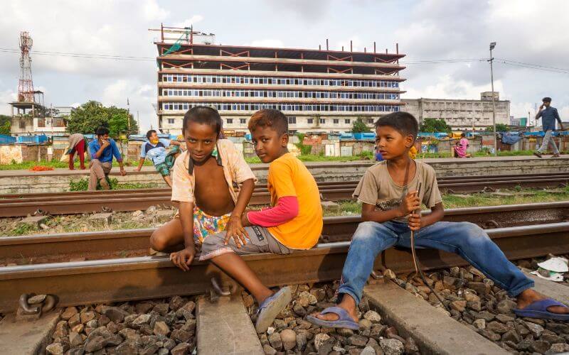 How to get from Dhaka Airport to the City Center? image