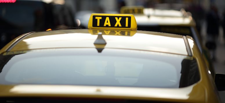 How to Get from Dulles Airport to Washington DC? image