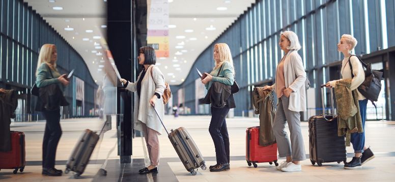 7 Tips for You to Safely Check-In Bags at the Airport image