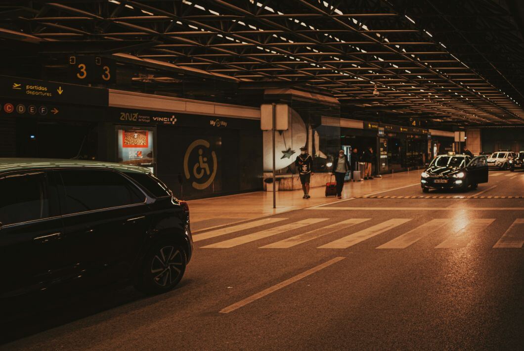 Photo by Samuel Regan-Asante on Unsplash