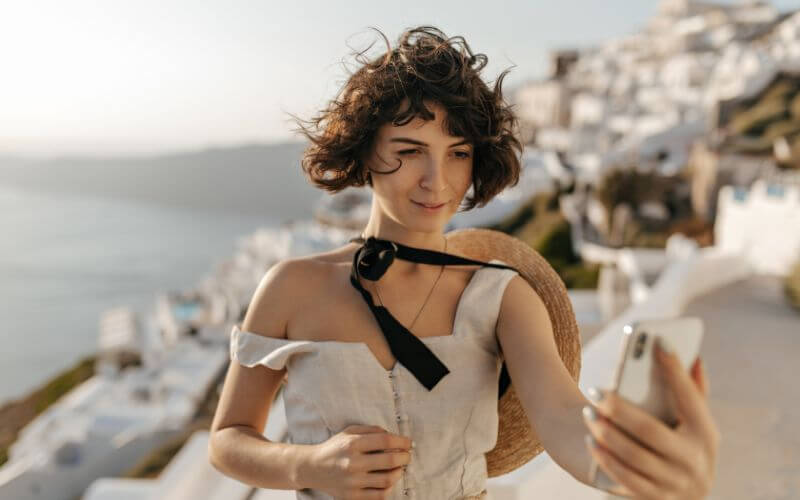 How Do I Get A SIM Card In Greece? image