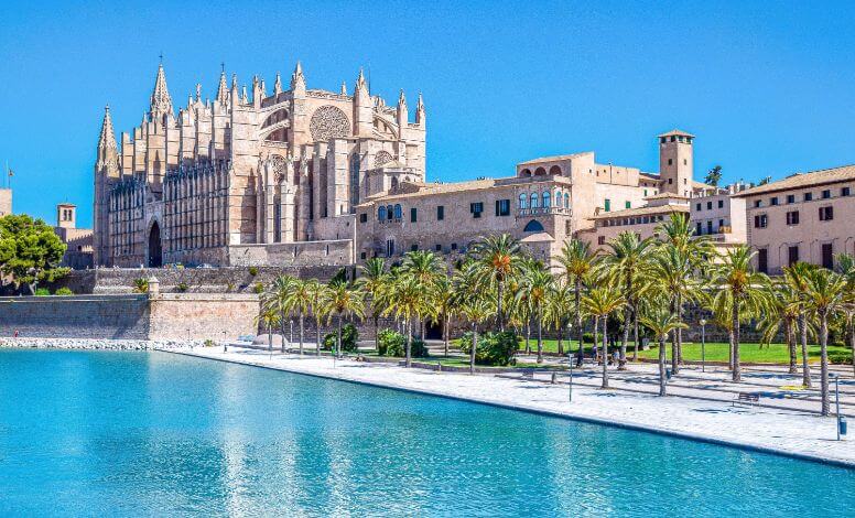 Islands in the Mediterranean - Top 15 Spots image