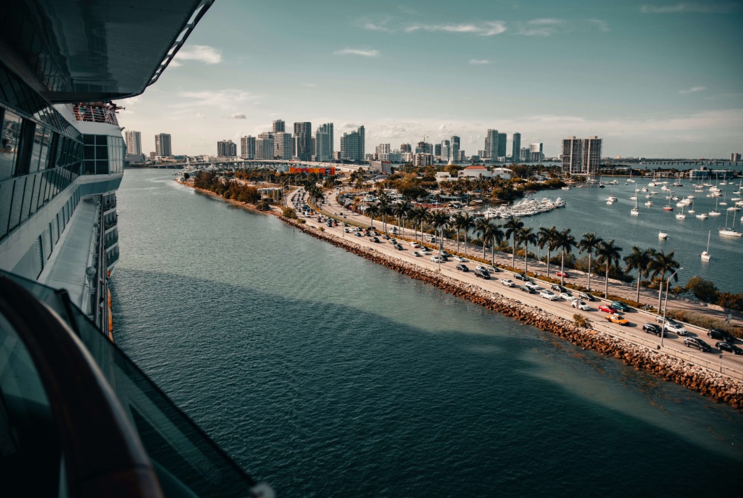 Photo by&nbsp;Colin Lloyd via Unsplash