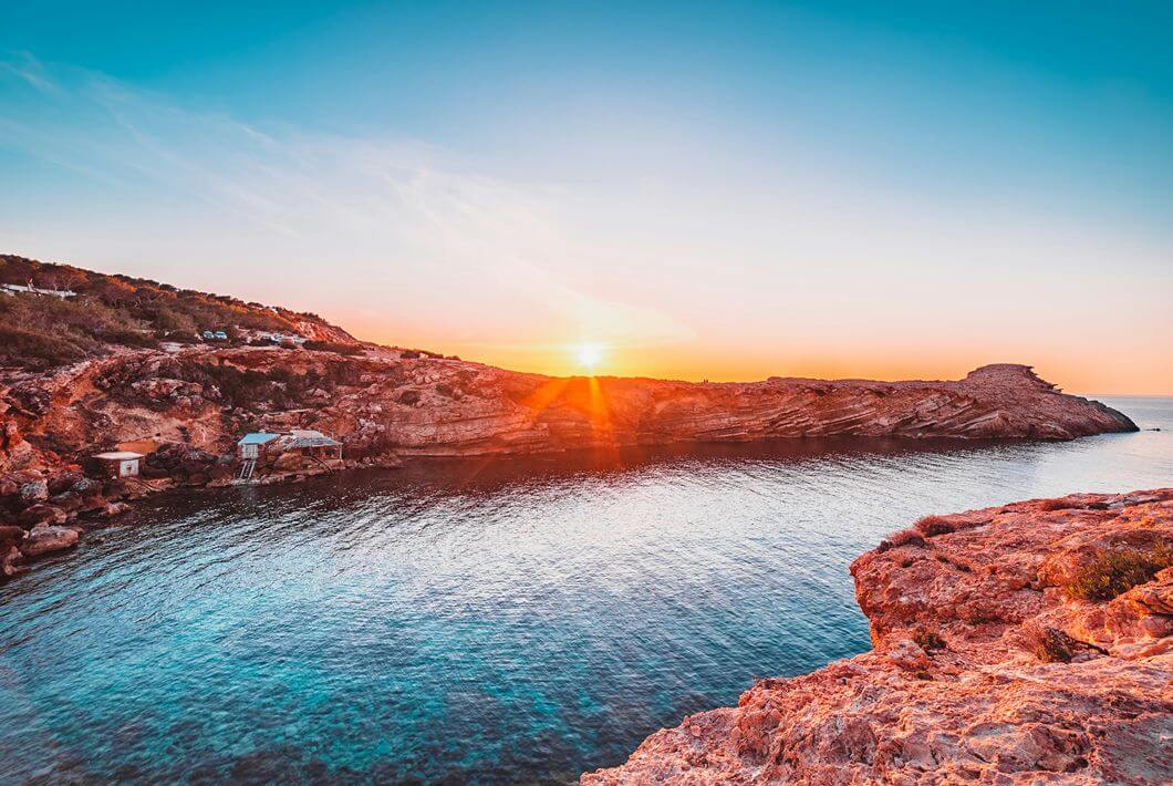 Photo by Micheal Tomlinson on Unsplash