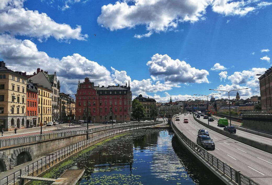 Foto von Nazrin Babashova auf Unsplash