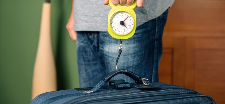 7 Tips for You to Safely Check-In Bags at the Airport image